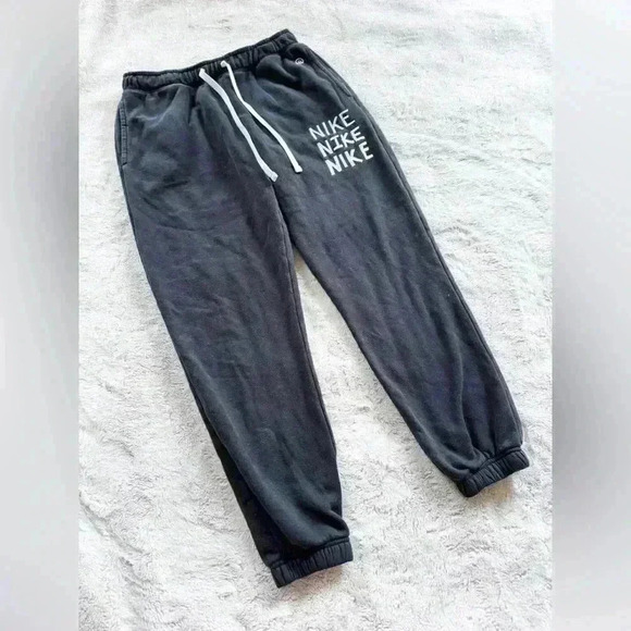 Nike Fleece Sweatpants size M - Picture 1 of 5